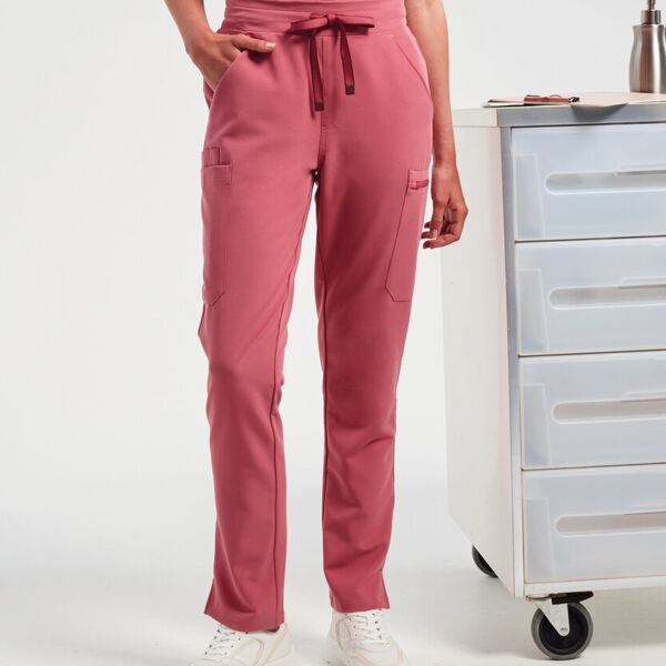 Women’s Relentless Onna-stretch cargo pants Thumbnail